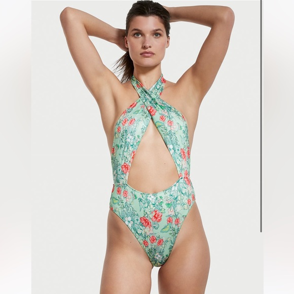 NWT Victoria’s Secret one piece - Picture 1 of 2